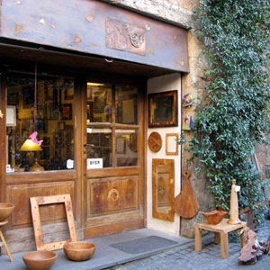 Olive wood workshop PATRIS