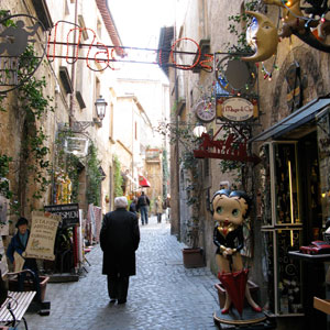 Olive wood workshop PATRIS