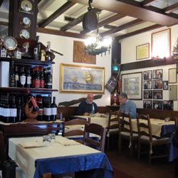 Padua's Restaurant Hosteria Cambusa